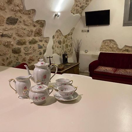 Καμάρα Χωριό Φοινίκι , Kamara Finiki Village Molaoi Bagian luar foto