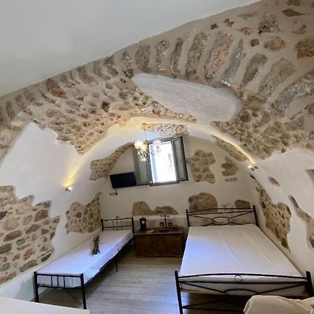 Καμάρα Χωριό Φοινίκι , Kamara Finiki Village Molaoi Bagian luar foto