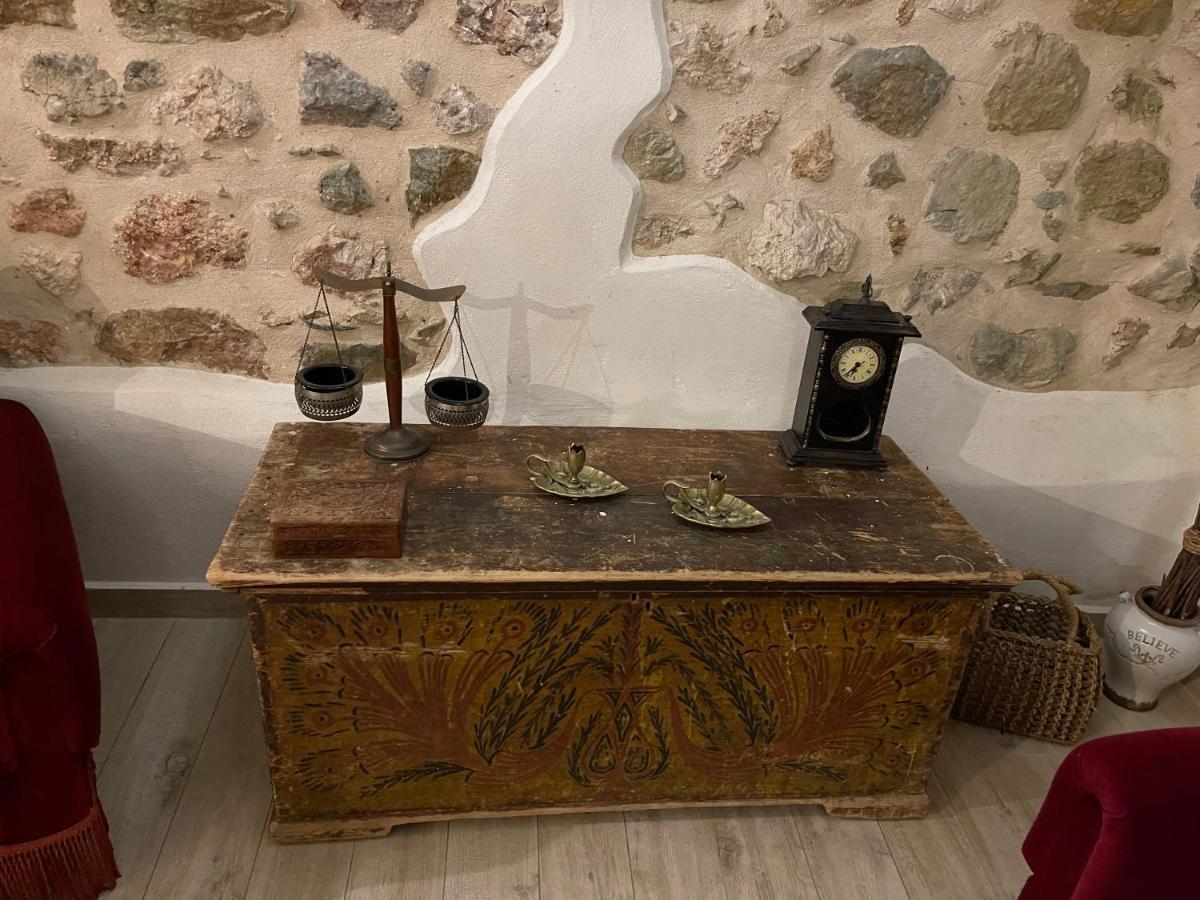 Καμάρα Χωριό Φοινίκι , Kamara Finiki Village Molaoi Bagian luar foto